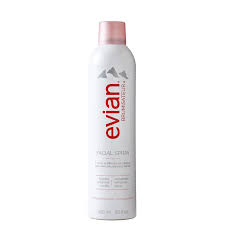 Spray d'eau minérale